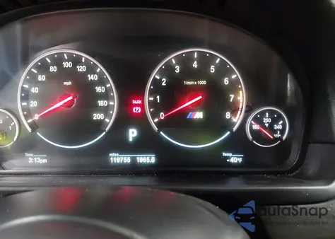 2014 BMW M5 z USA, uszkodzony, nr VIN WBSFV9C51ED593223